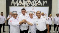 Danny Pomanto Kukuhkan Tim Pengembangan Program dan Tim SIBAT PMI Kota Makassar 2024-2029