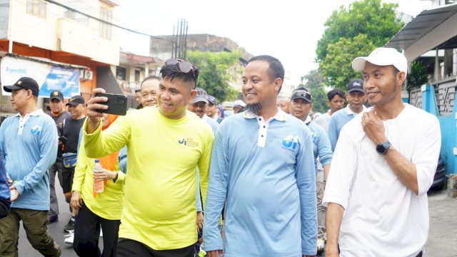 Andi Sudirman di Jalan Sehat Politeknik Maritim AMI Makassar.