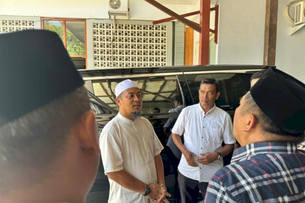 Ke Pondok Tahfidz Qur’an di Maros, Tokoh Agama : Andi Sudirman Pemimpin Ideal yang Dekat dengan Agama