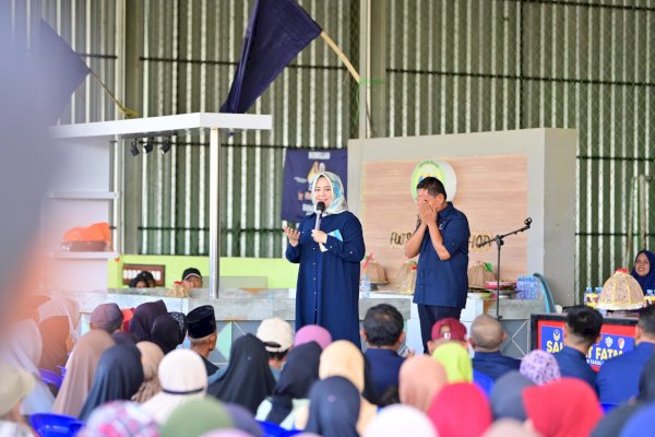 Kembali Kunjungi Takalar, Fatmawati Silaturahmi dengan Nelayan dan Petani Perempuan