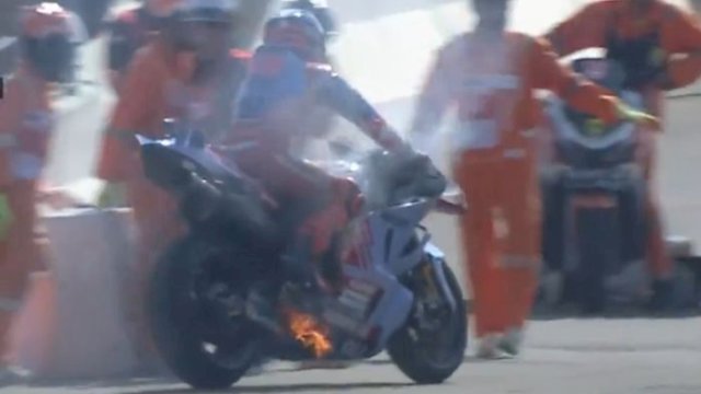 Motor Marq Marquez terbakar.(F-INT)