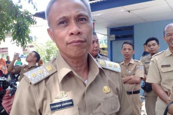 Wabup Pangkep Syahban Sammana Tegaskan Pin Emas Legislator Aset Pemkab, Bukan Atribut Gratis