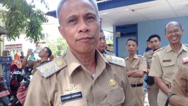 Wabup Pangkep Syahban Sammana Tegaskan Pin Emas Legislator Aset Pemkab, Bukan Atribut Gratis