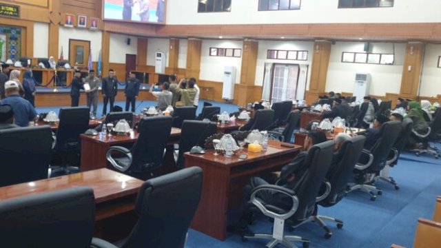 DPRD Pangkep Gelar Rapat Paripurna Penandatanganan Persetujuan Bersama Kebijakan Umum APBD 2025