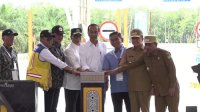 Jelang Lengser, Jokowi Resmikan 2 Ruas Tol Trans Sumatera Rp 11,92 T