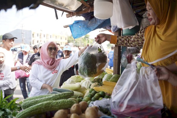 Blusukan di Mandai, Rezki Lutfi: Pasar Tradisional Adalah Denyut Nadi Perekonomian Rakyat