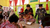Pjs Wali Kota Arwin Azis Apresiasi Program Hasanuddin Peduli Anak Sekolah di Makassar
