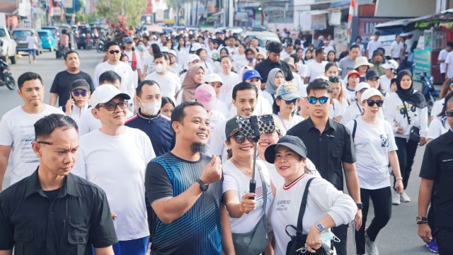 Jalan Sehat Anti Mager, Lintasi Tuas Jalan yang Dibangun Melalui Bantuan di era Andi Sudirman