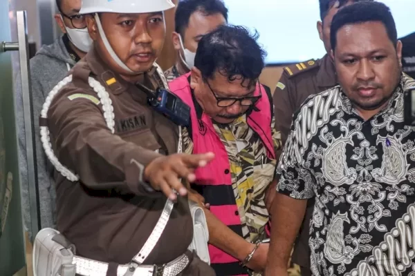 Jadi Makelar Suap Hakim Kasasi Ronald Tannur, Eks Pejabat MA Zarof Ricar Dapat Fee Rp 1 Miliar-Terancam 20 Tahun Penjara