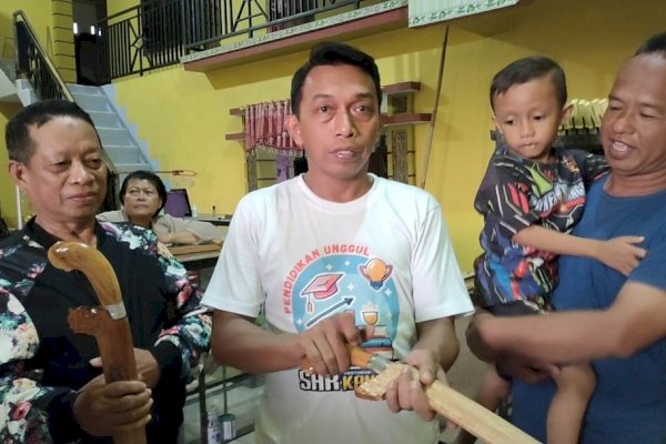 Kunjungi Kawasan Pajalele, Syaharuddin Alrif Janji Tingkatkan Penghasilan Pengrajin