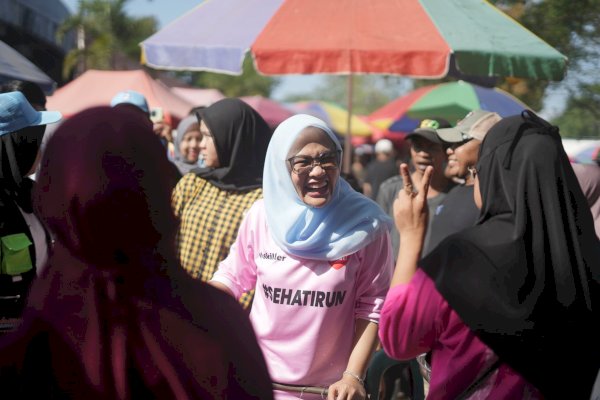 Warga Sudiang Antusias Berbaur Senam Bersama Pasangan Seto-Rezki di Car Free Day