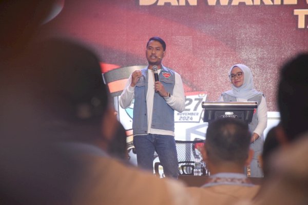 Direktur Polinet Rizal Pauzi Sebut Seto-Rezki Tampil Optimal di Debat Perdana Pilwalkot Makassar