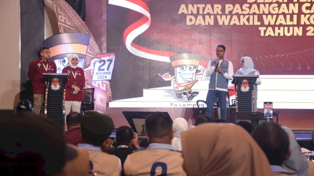 Debat Cawalkot dan Cawawalkot Makassar