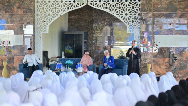 Calon wakil gubernur Sulsel nomor urut 2, Fatmawati Rusdi.