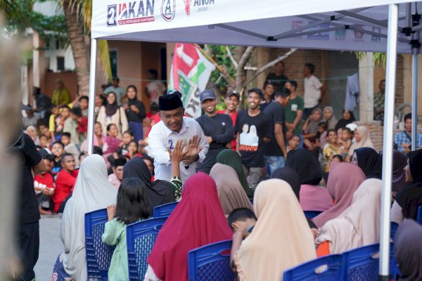 Paslon 02 IAKAN Bantaeng Komitmen Lanjutkan Program Seragam Sekolah Gratis hingga SMA Plus Beasiswa Kuliah