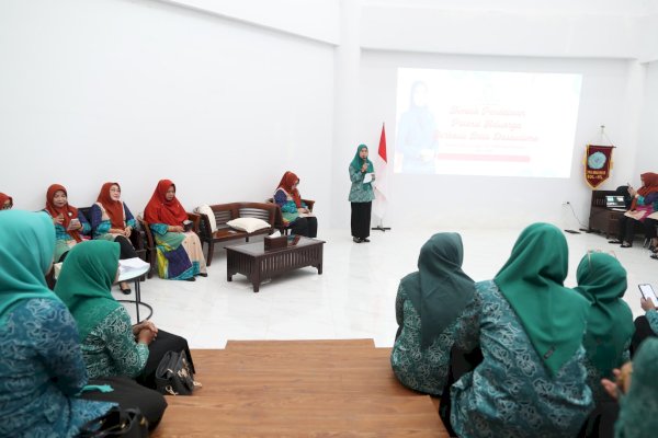 Optimalisasi Program PKK: TP PKK Kota Makassar Adakan Bimtek Pendataan Potensi Keluarga