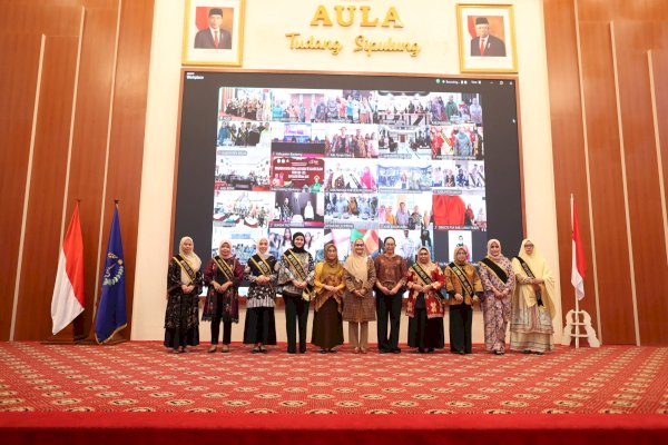Andi Tenri Anna Dikukuhkan sebagai Bunda Forum Anak Daerah Makassar 2024-2025