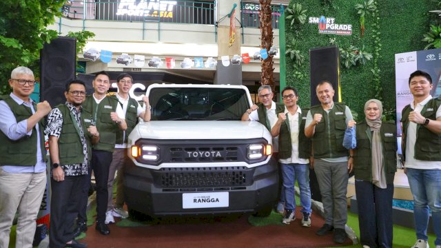 Pj Sekda Makassar Bersama Kalla Toyota Luncurkan Toyota All New Hilux Rangga.