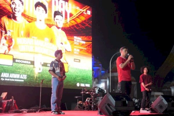 Dukung Timnas Indonesia, Bapenda ikut Nobar di Lego-Lego Bersama Masyarakat Kota Makassar