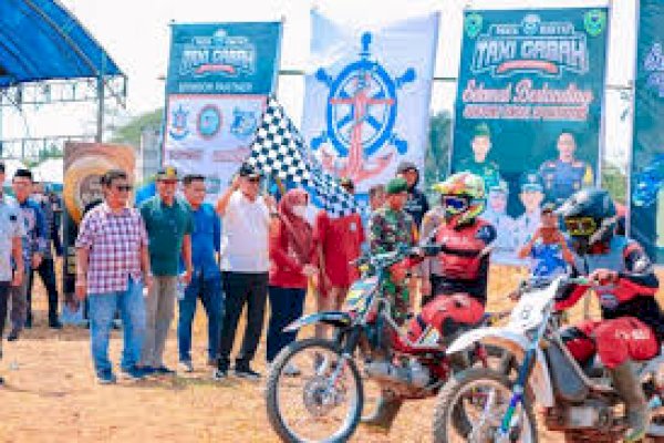 Bupati Barru Meriahkan Balap Taxi Gabah, Ajak Warga Syukuri Nikmat