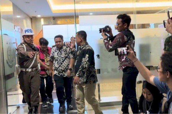 Kejagung Usut Sumber Duit Rp 5 Miliar Ronald Tannur untuk Suap Eks Pejabat MA