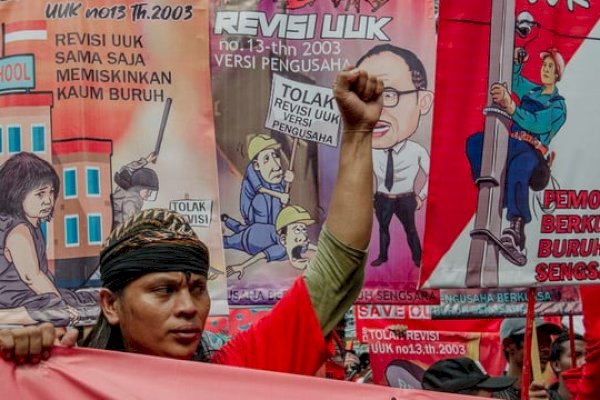 MK Perintahkan DPR-Pemerintah Bentuk UU Ketenagakerjaan Baru