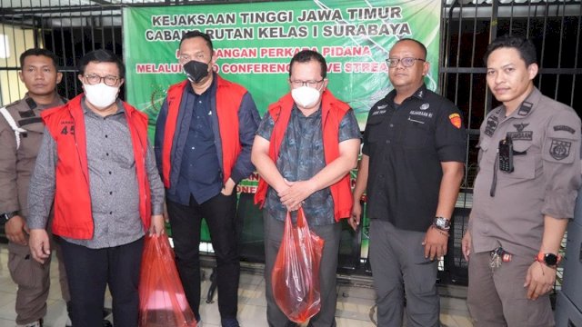 Tampang 3 Hakim PN Surabaya pelaku suap saat ditangkap.