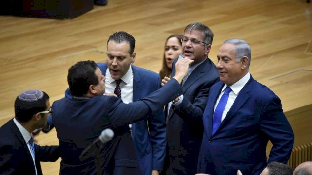 Ayman Odeh menghujat Netanyahu.(F-INT)