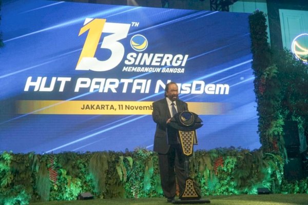 HUT ke-13 NasDem: Surya Paloh Serukan Kontribusi untuk Bangsa, Meski Hanya Setitik Sumbangsih