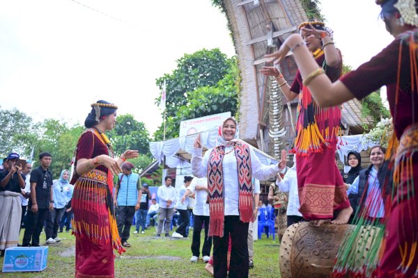 Fatmawati Terima Gelar Kehormatan Banne Rara di Toraja Utara, Ini Artinya