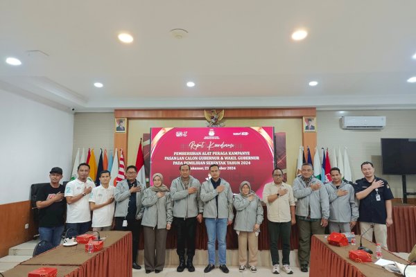 KPU Sulsel Akan Bersihkan Seluruh Alat Peraga Kampanye Paslon, Dimulai Malam Ini