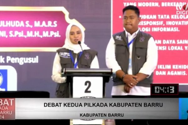 Debat Publik, Dokter Ulfah-MHG Paparkan Visi-Misi Membangun Kabupaten Barru