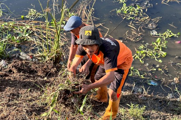 Pjs Wali Kota Makassar Arwin Azis Pimpin Normalisasi Kanal di Manggala dan Bontoala