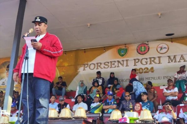 Bupati Maros Chaidir Syam Buka Secara Resmi Porseni PGRI di Tompobulu