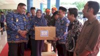 Kompak di Harkopnas ke-77, Bupati dan Wabup Beri Penghargaan 10 Koperasi Berprestasi