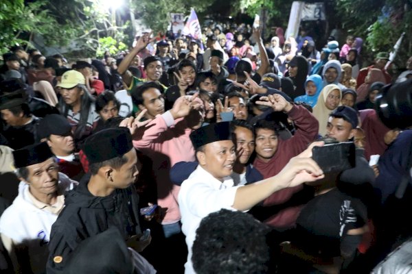 Berbeda dengan Uji Nurdin, Kunjungan Ilham-Kanita di Pa’bumbungan Disambut Meriah Warga