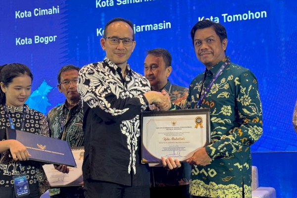 Tiga Kali Berturut-turut, Makassar Raih Penghargaan Kota Terbaik TP2DD