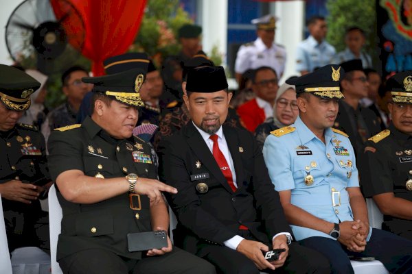 Pjs Wali Kota Makassar Arwin Azis Hadiri Sertijab Komandan Lantamal VI