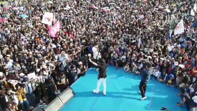 Puluhan Ribu Warga Parepare Hadir di Kampanye Akbar Tasming Hamid-Hermanto.