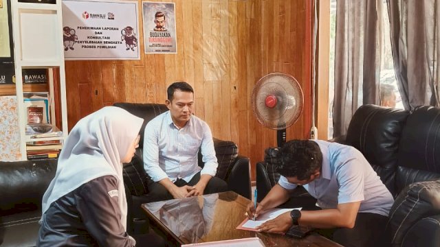 Tim Hukum IAKAN Laporkan Nurdin Abdullah ke Bawaslu.