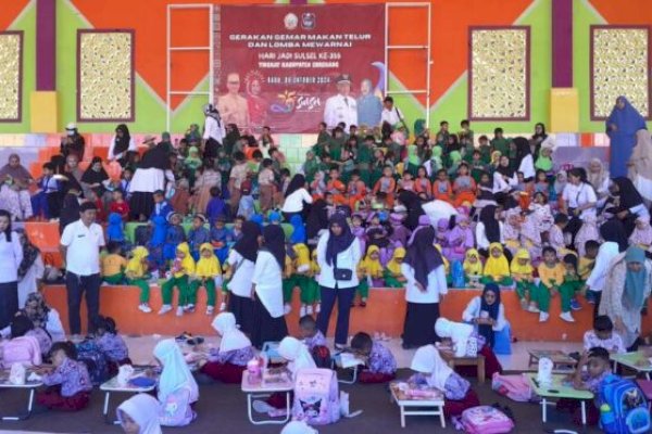 Hari Jadi Sulsel ke-355, 300 Anak di Enrekang Ikuti Gerakan Makan Telur dan Lomba Mewarnai