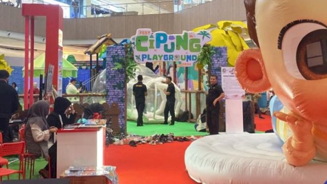 Nagita Slavina Hadiahi Putranya Playground di Tengah Mall.