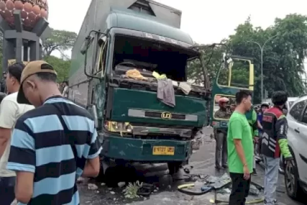 Awal Mula Kejadian Truk Tabrak Lari di Tangerang, Saksi: Sopir Kejar-kejaran dan Diteriaki