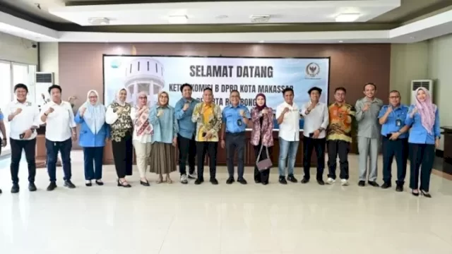 Dirut PDAM Makassar Beni Iskandar Sambut Kunjungan Komisi B DPRD.