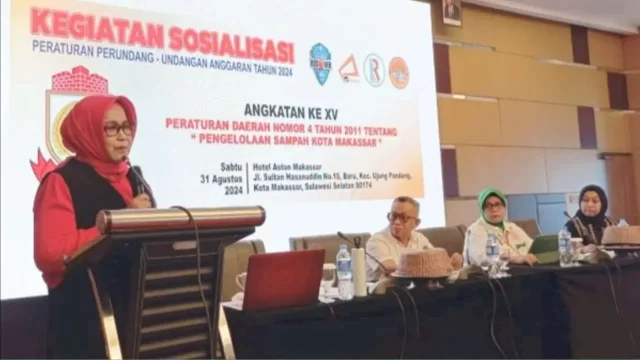 Apiaty Amin Syam Ajak Masyarakat Makassar Peduli Terhadap Sampah