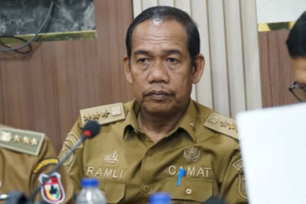 Marak Judol, Camat Ramli Lallo Tegaskan Akan Tindaki Jajarannya yang Kedapatan Bermain