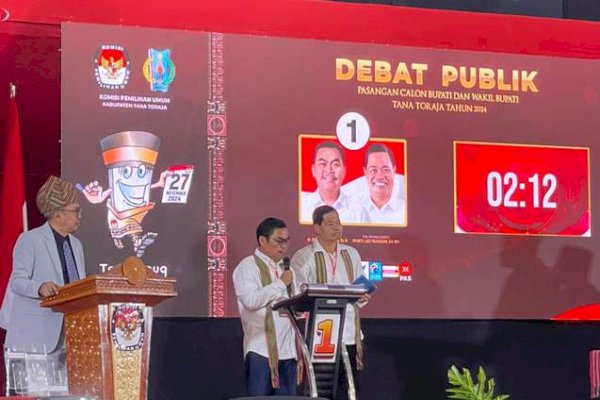 Zadrak-Erianto Paparkan Data Real Dalam Debat Publik Pilkada Tana Toraja