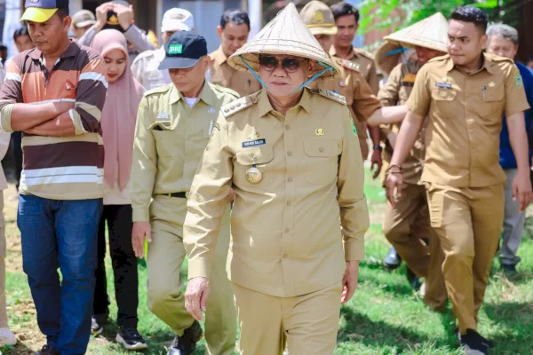 Bupati Barru Hadiri Tradisi Mappalili di Kecamatan Balusu: Wujud Komitmen Dukung Petani
