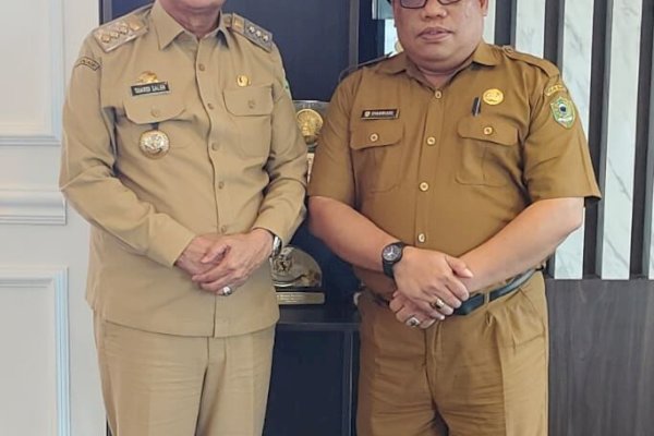 Harumkan Nama Barru, Suardi Saleh Apresiasi Jajarannya