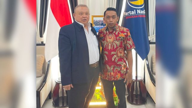 Sekjen DPP NasDem Hermawi Taslim Bersama Sekretaris DPw NasDem Sulsel, Syaharuddin Alrif.